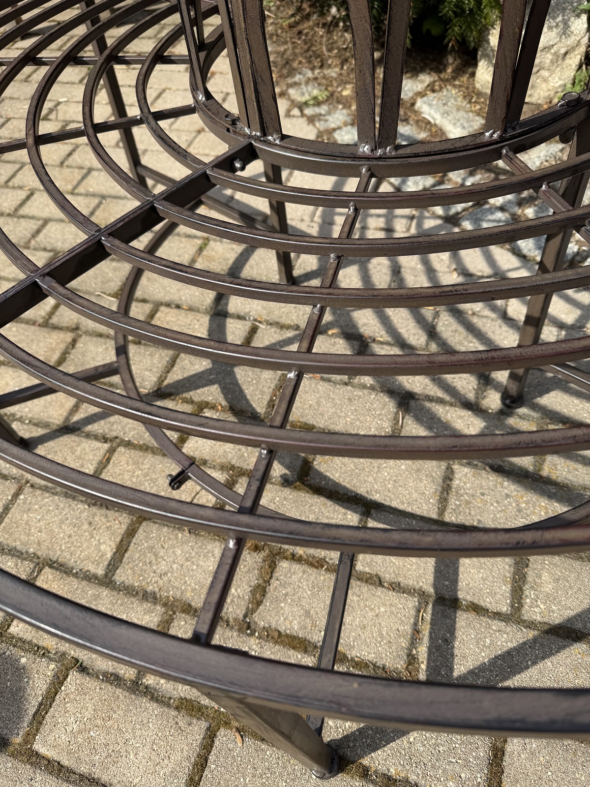 Metall Halbrundbank dunkelbraun lackiert - Höhe 90 cm