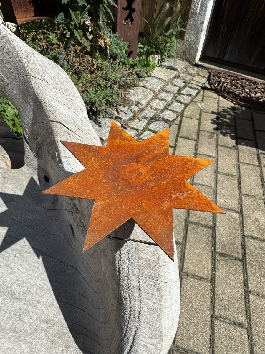 Edelrost Stern klein mit Schraube an der Rückseite - Durchmesser 10 cm