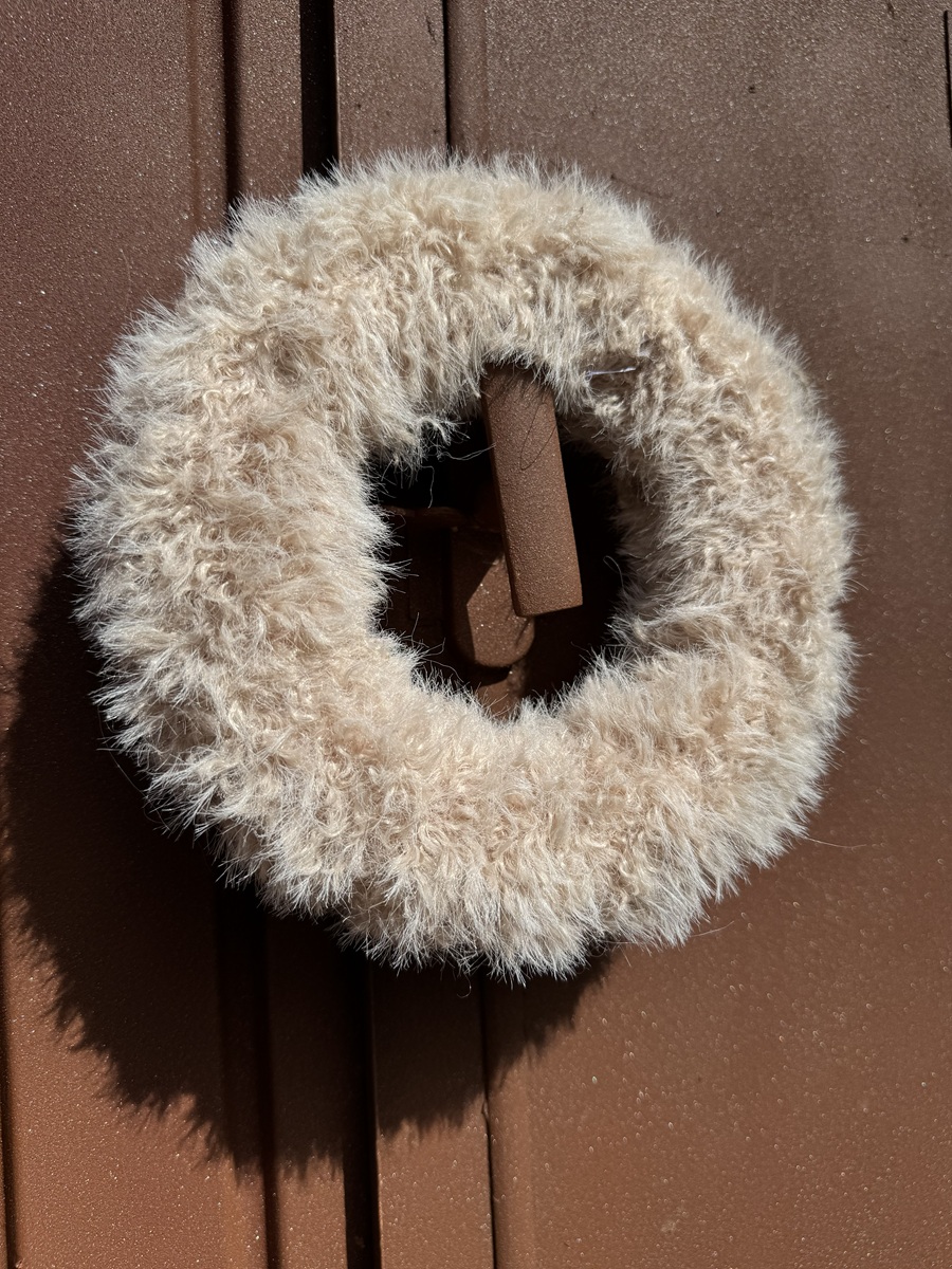 Stoff Kranz flauschig Hellbraun/Beige – Ø 20 cm