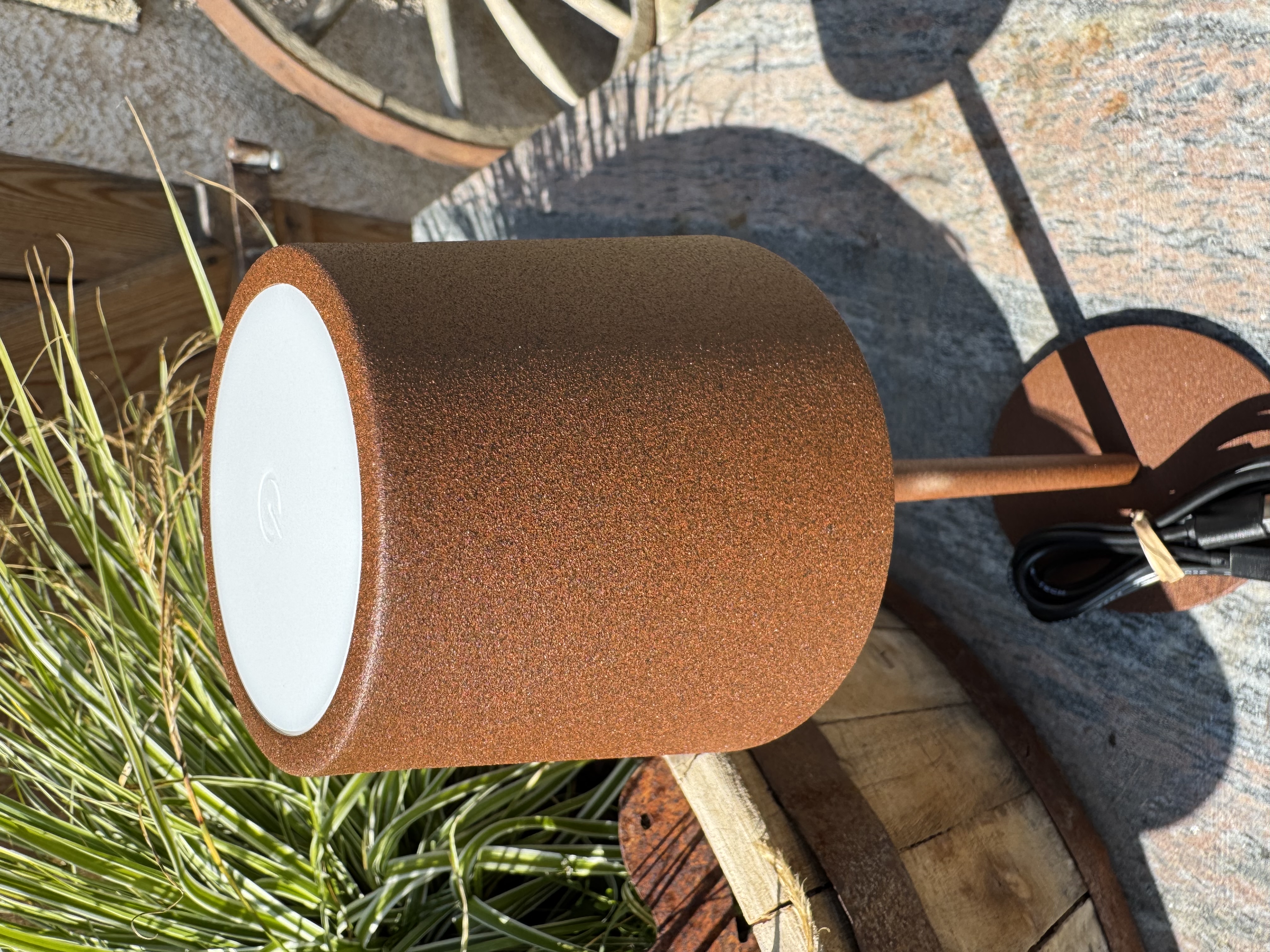 Tischleuchte Roxi Rostfarben mit Touch und Ladekabel - Höhe 27,5 cm