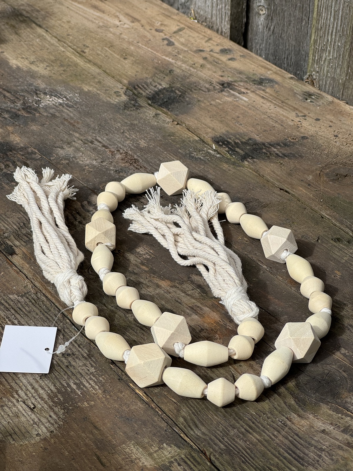 Holz Girlande creme/weiß mit Glöckchen und Holzperlen - Länge 100 cm