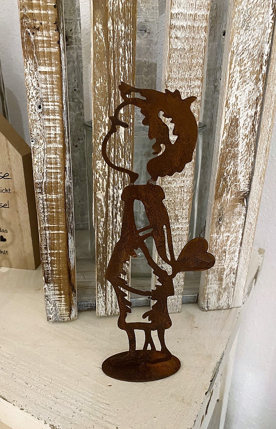 Edelrost Mini Junge Peter in offener Form mit Herz - Höhe 20 cm