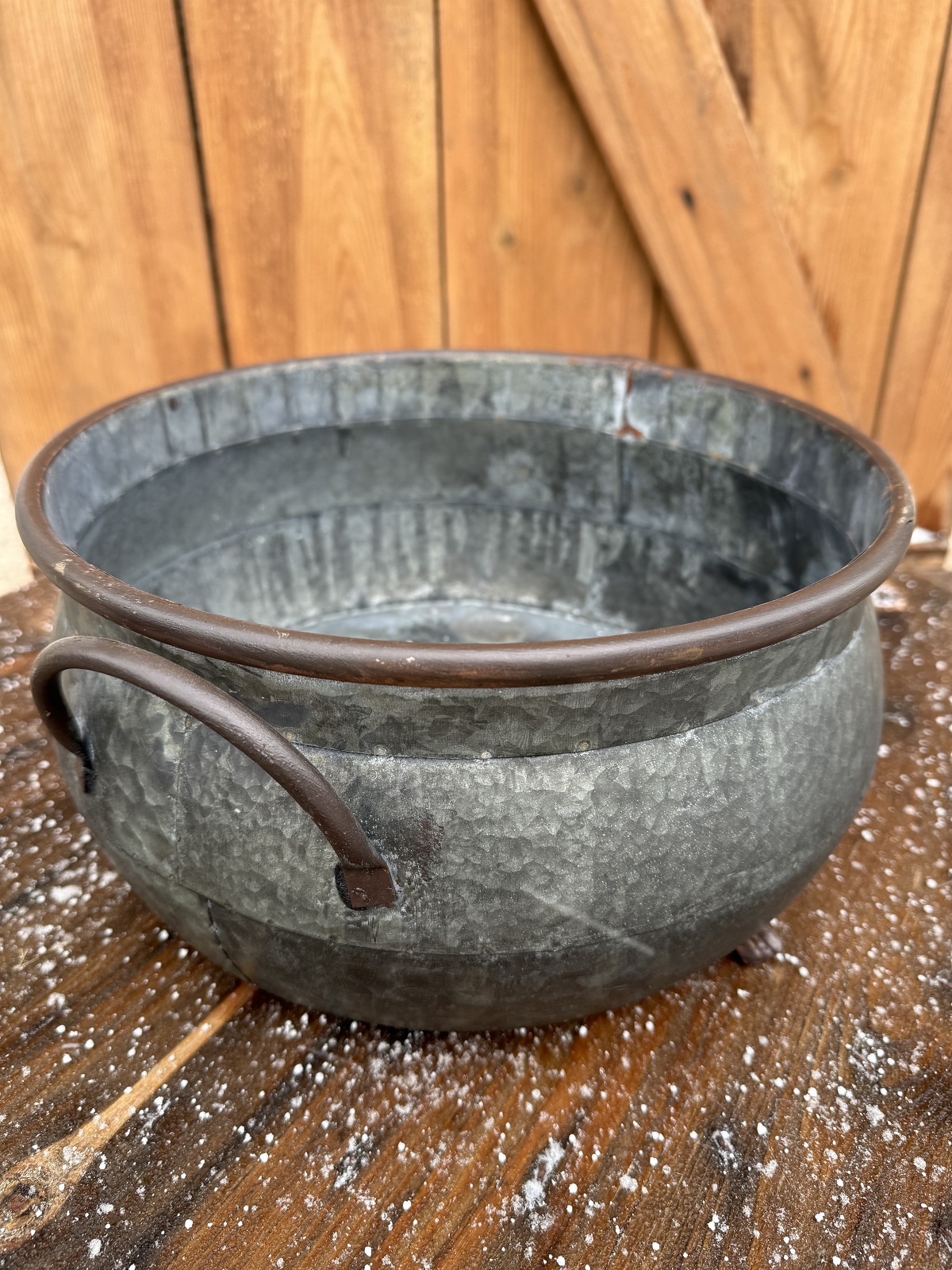 Zink Topf Serita groß mit Henkeln und Standfüßen - Durchmesser 31 cm