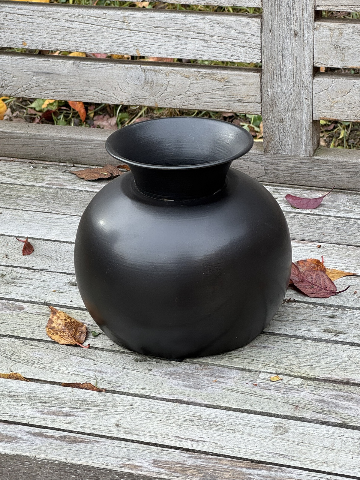 Metall Vase schwarz klein bauchig - Höhe 15,5 cm