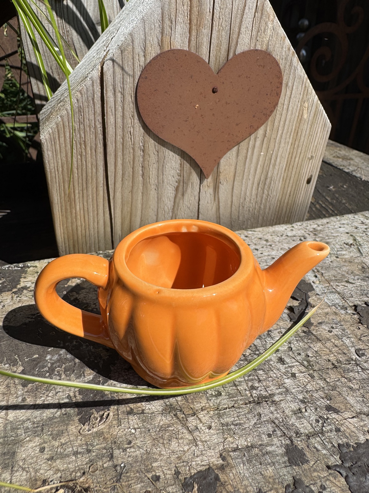Keramik Teekännchen Kürbis orange - Länge 11,5 cm