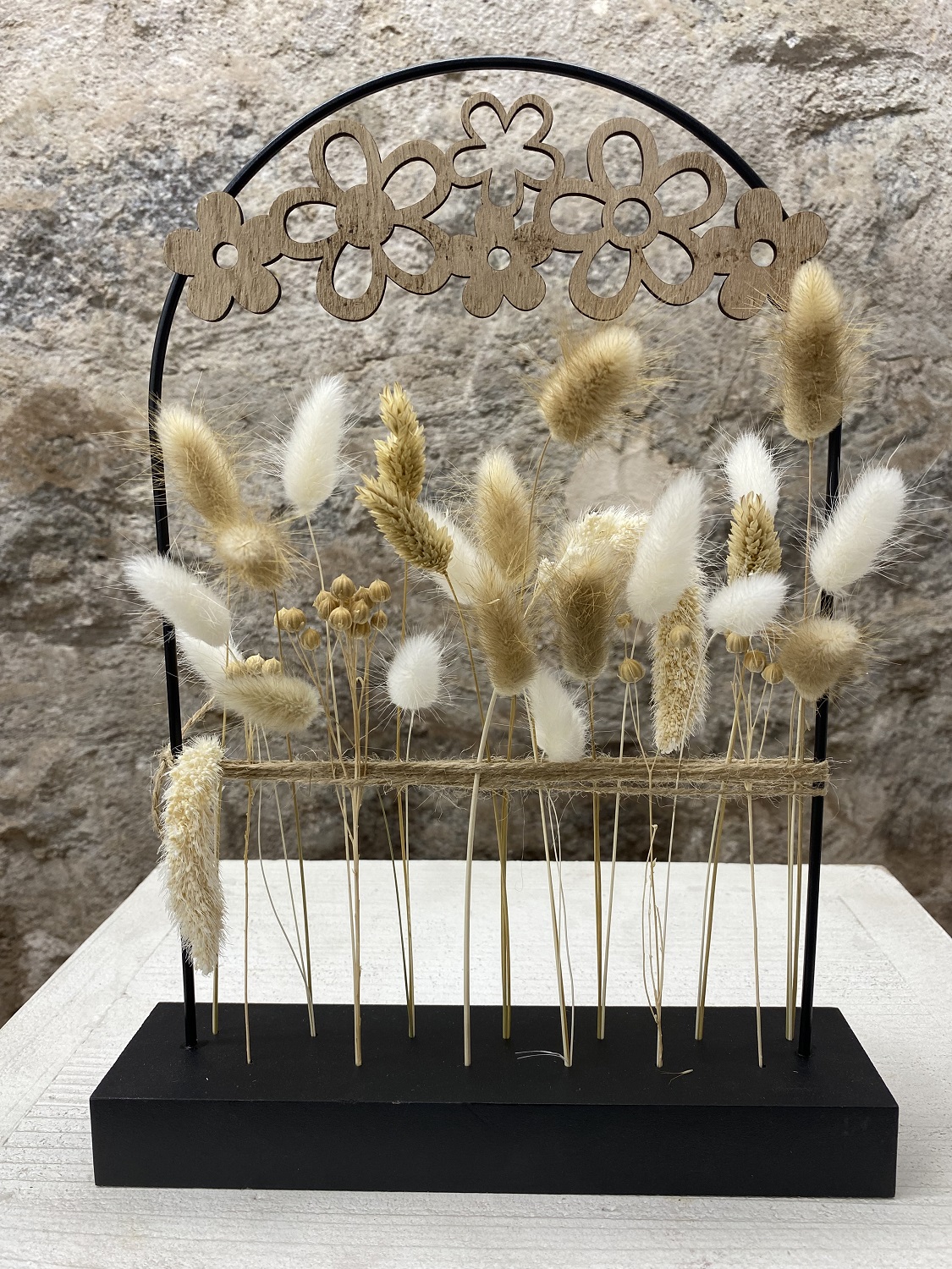 Metall Bogen groß schwarz auf Holzsockel für Trockenblumen - Höhe 35 cm