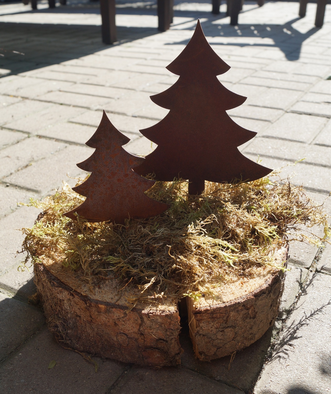 Edelrost Tanne groß mit Schraube - Höhe 18 cm