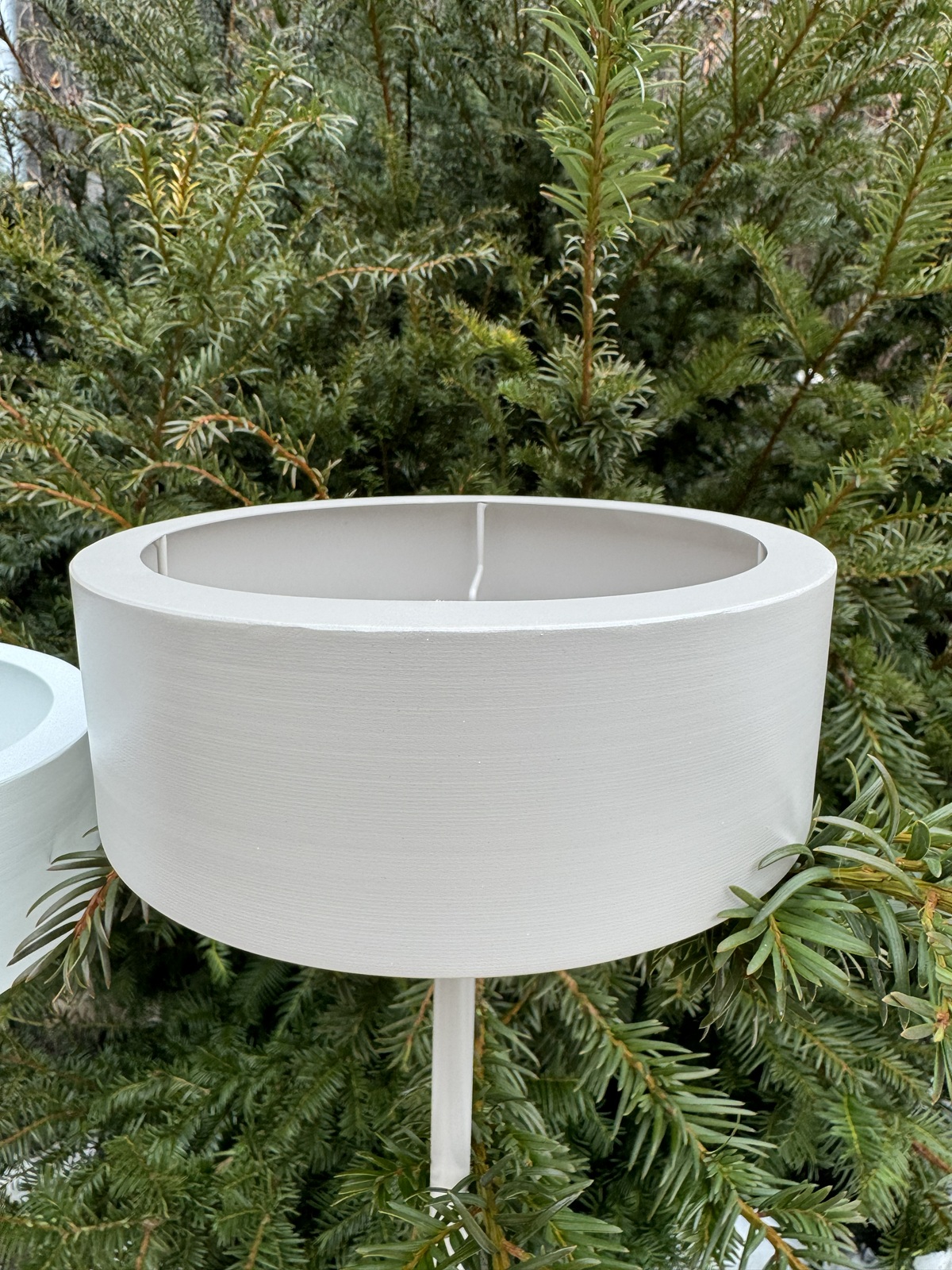 Metall Schale taupe für Flammschalen auf Stab - Höhe 46,5 cm
