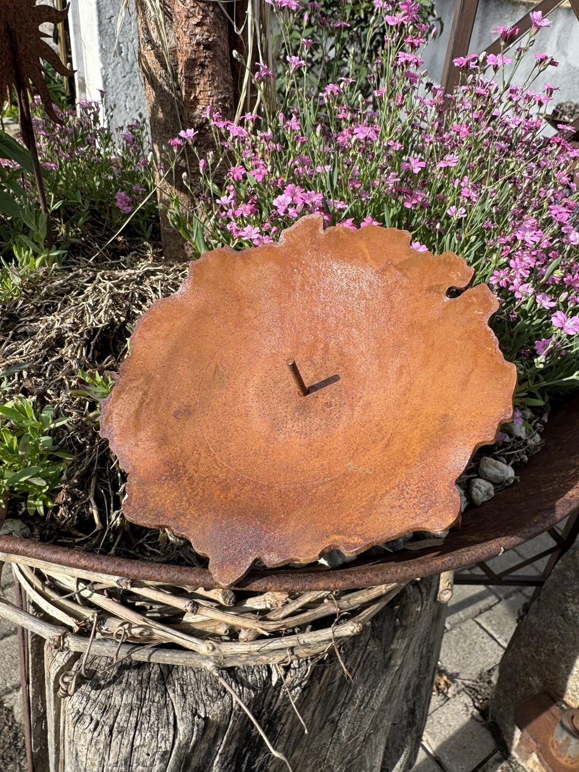 Edelrost Kerzenschale rissige, leicht gewellte Form - Durchmesser 14 cm