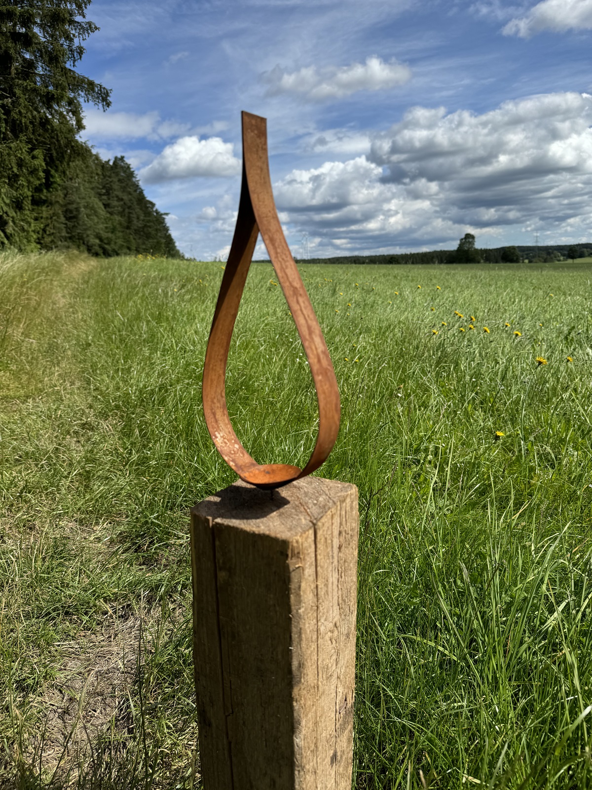 Edelrost Flamme groß offene Form mit Kerzenteller und Schraube - Höhe 31 cm