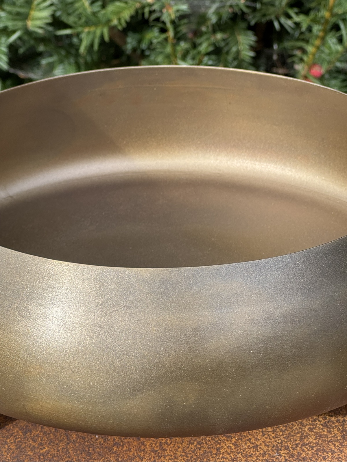 Metall Schale rund goldfarben antik auf Standfüßen - Durchmesser 26 cm