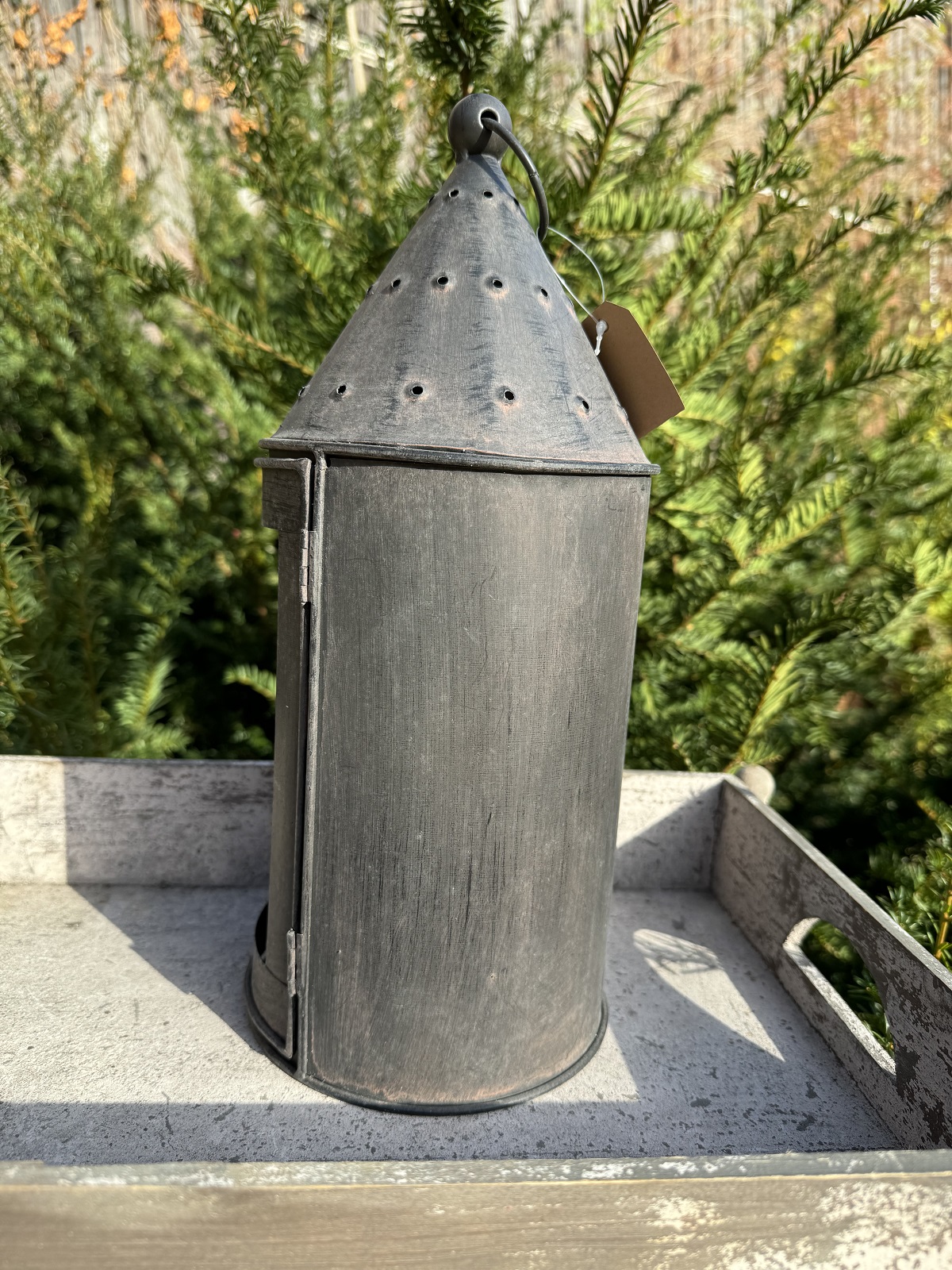Metall Laterne Misonia mit rundem Dach und offener Tür - Höhe 37 cm