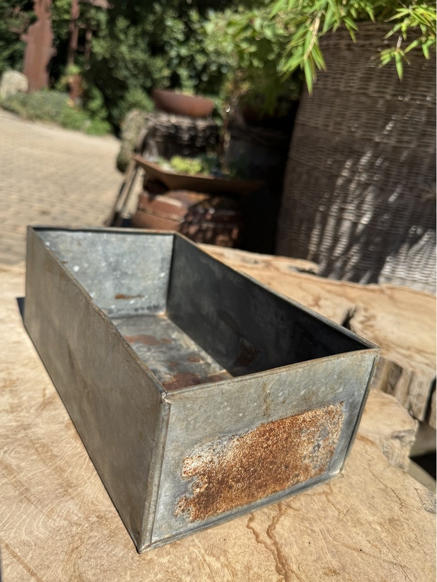 Vintage Zink Kasten Grau mit Patina - Länge ca. 28 cm