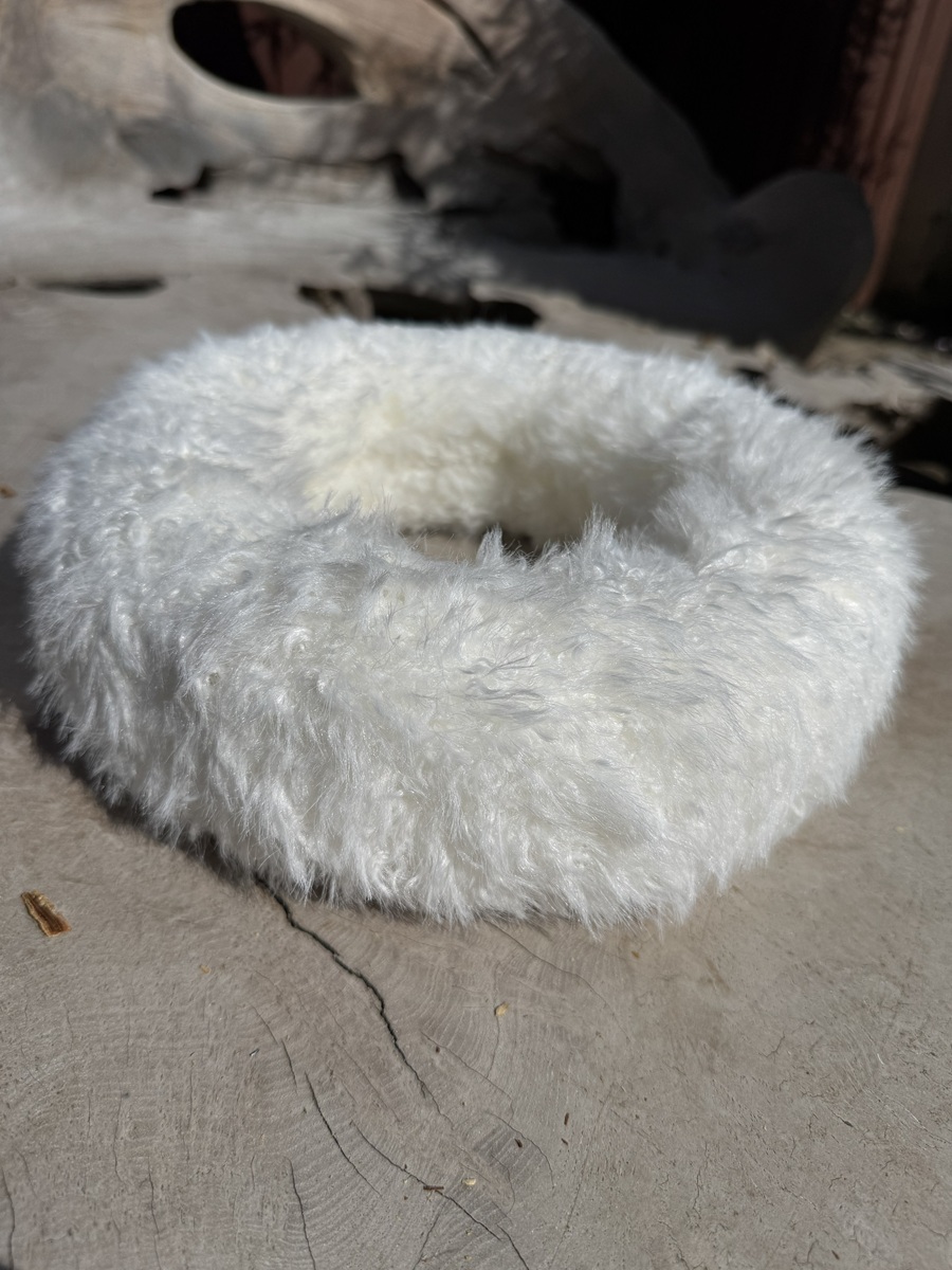 Stoff Kranz flauschig Weiß – Durchmesser 25 cm
