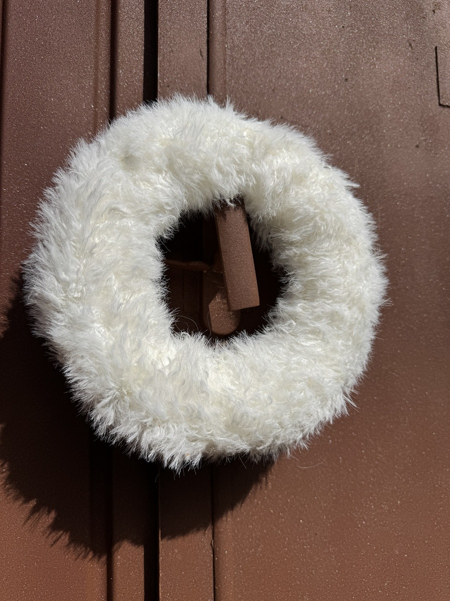 Stoff Kranz flauschig Weiß – Ø 20 cm