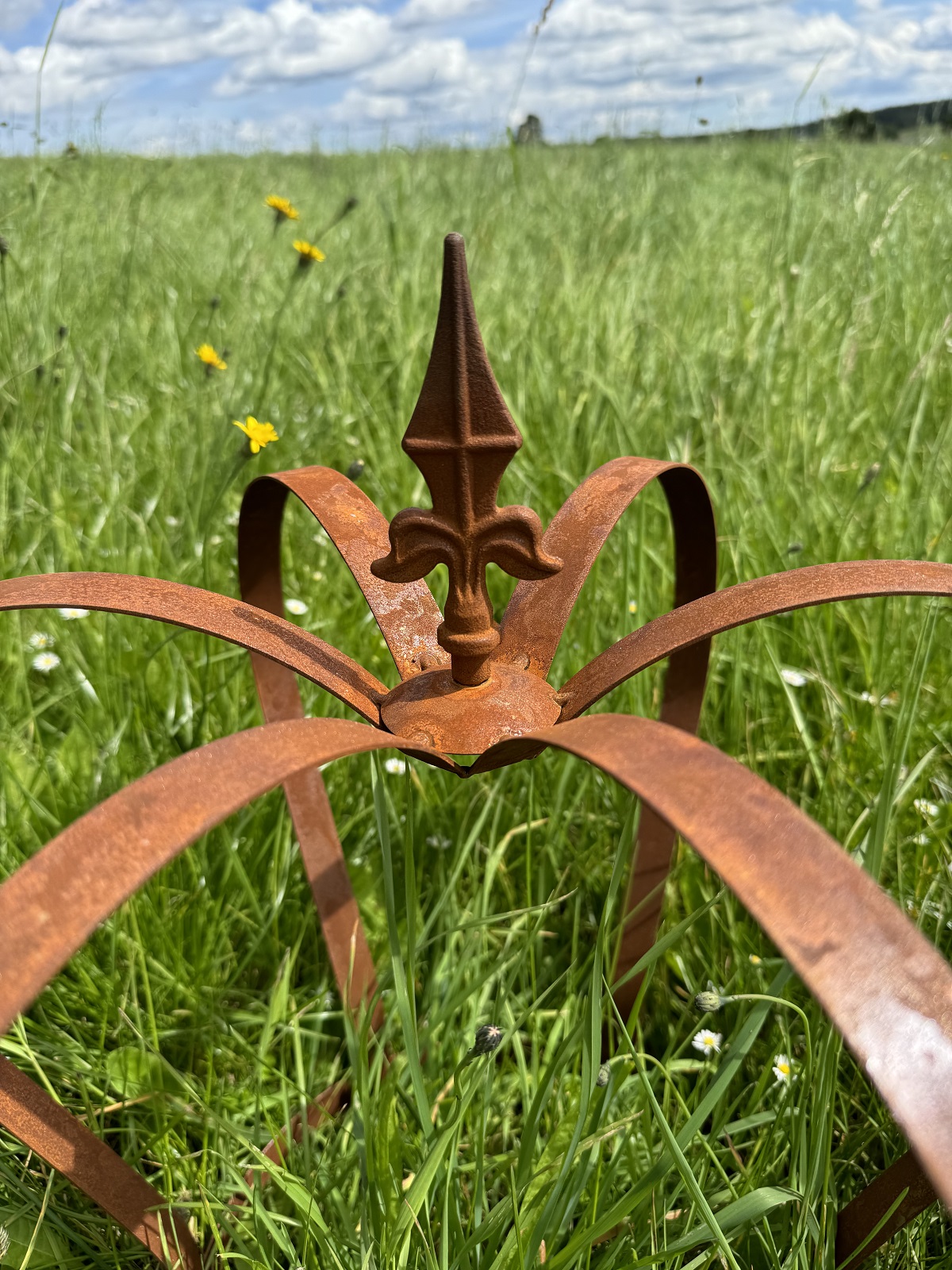 Edelrost Krone groß mit Lilienspitze - Höhe 50 cm