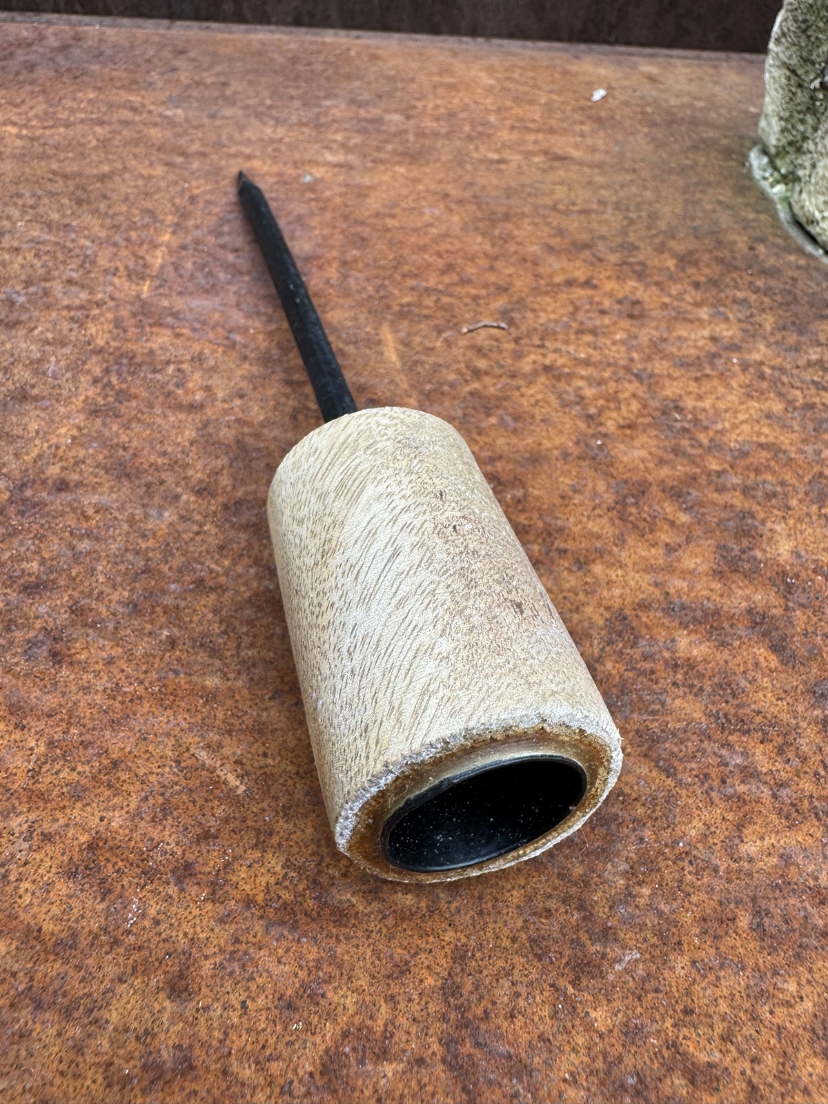 Stabkerzenhalter mit Holz und stabilen Metallstab - Höhe 5 cm + 13 cm Stab