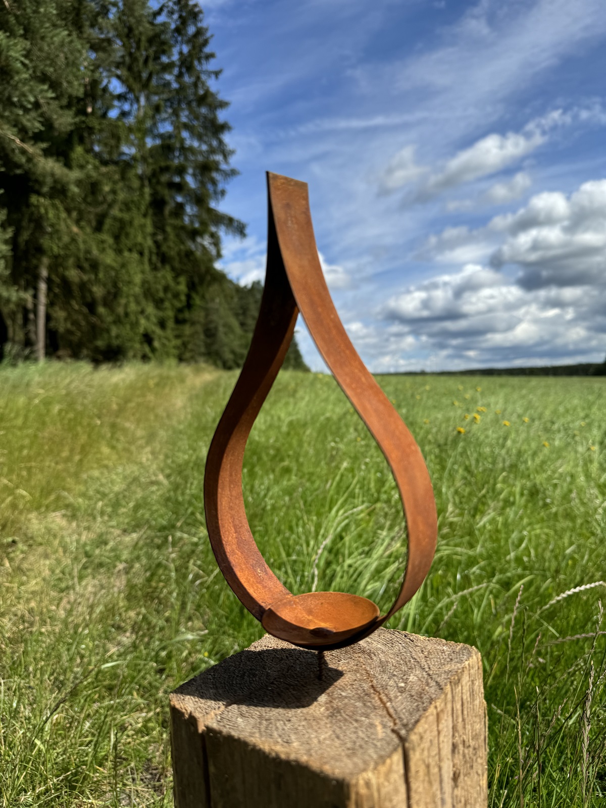 Edelrost Flamme klein offene Form mit Kerzenteller und Schraube - Höhe 22 cm