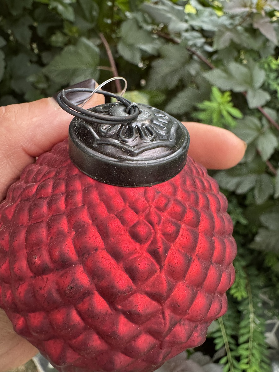 Retro Glas Weihnachtskugel Siana Eichelform Rot - Höhe 12,5 cm