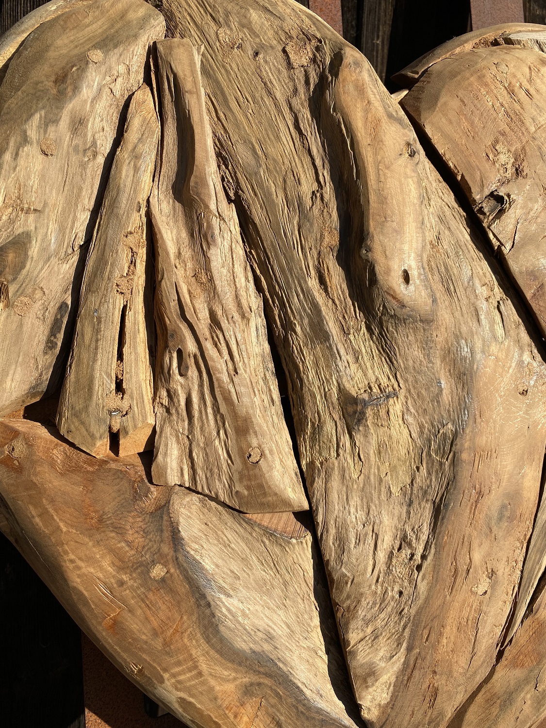 Teak Holz Herz geschlossene Form XL auf Standplatte - Höhe 80 cm