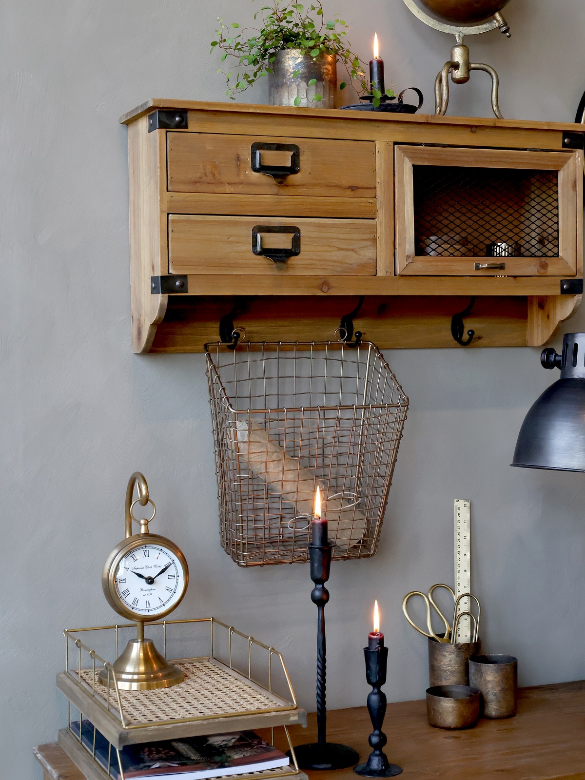 Wandschrank Regal mit Schubladen und Haken - Länge 70 cm
