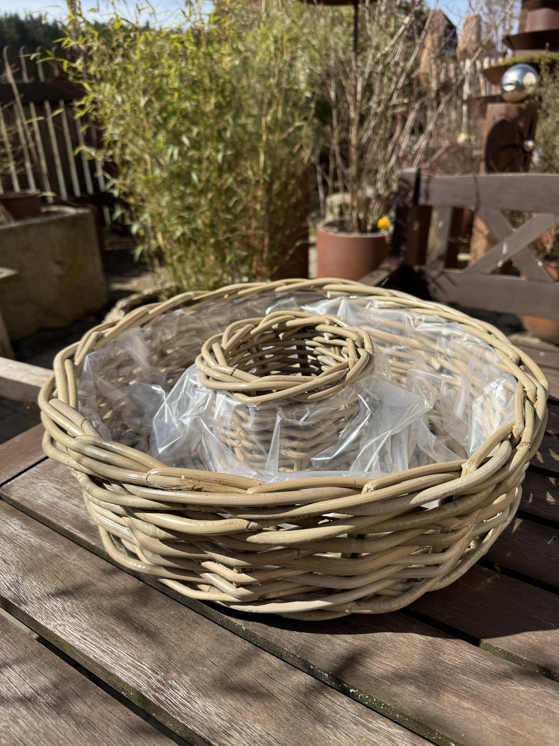 Outdoor Pflanzring Kubu Rattan Ø 40 cm – Natur Pflanzschale mit Folie