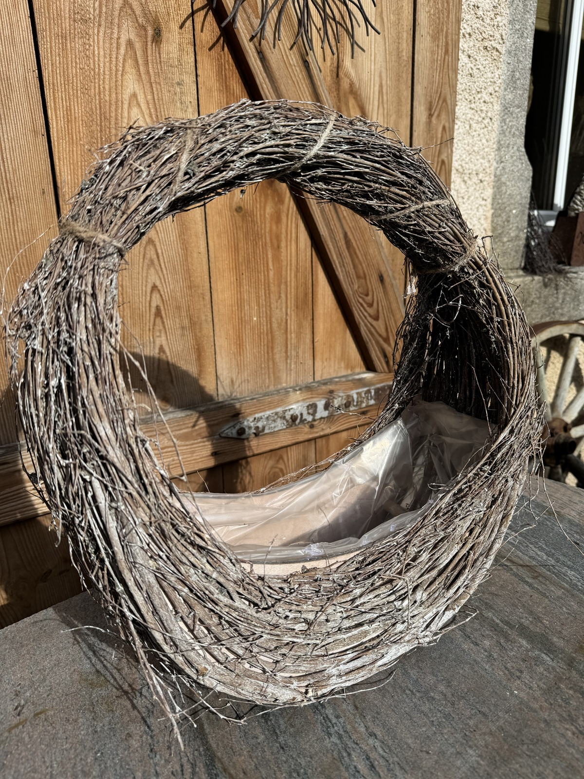Pflanzkorb Rattan grau gekalkt mit Henkel - Höhe 41 cm