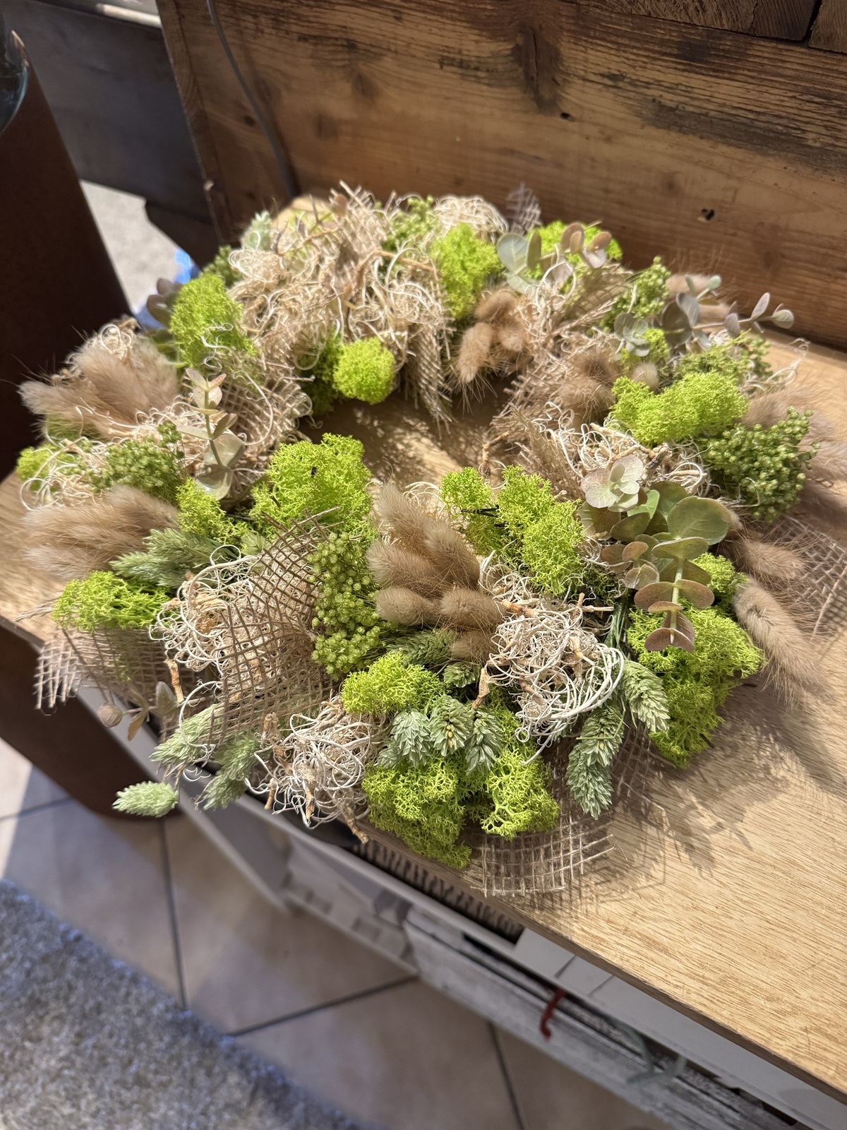Kranz (9) mit Trockenblumen, Naturmaterial in Grüntönen - Durchmesser ca. 30 cm