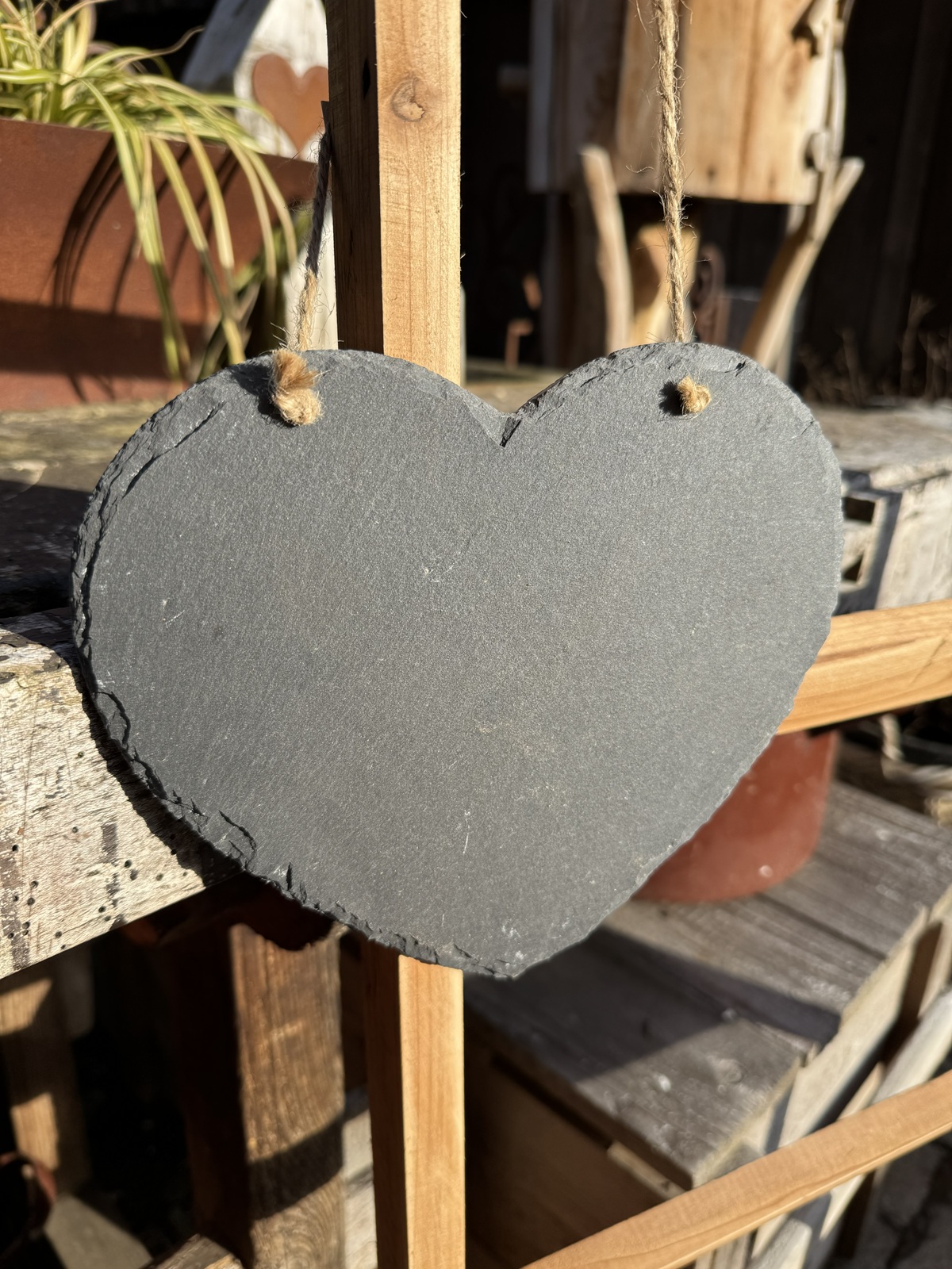Schiefertafel Herz an Jutekordel - Höhe 17 cm