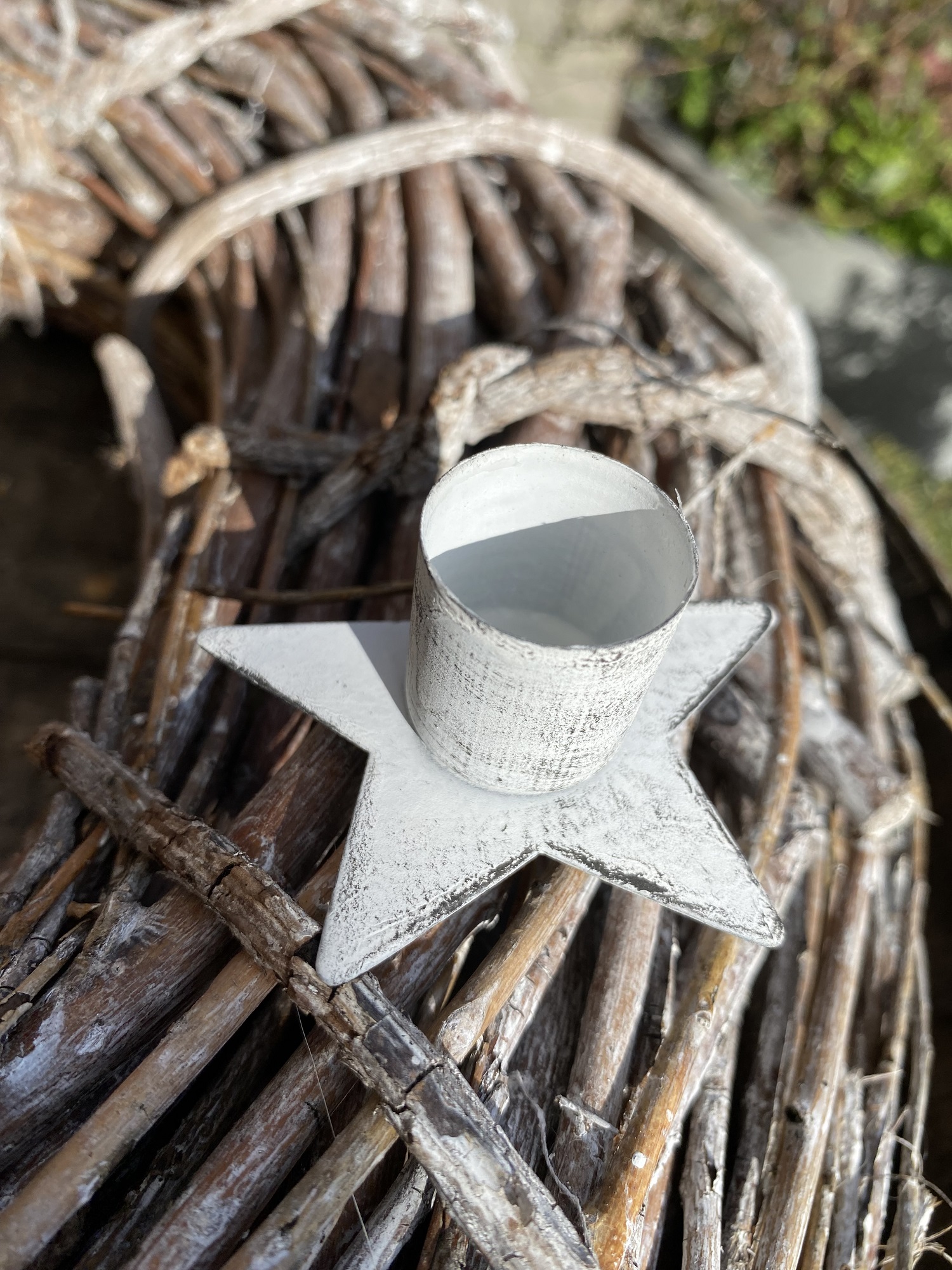 Metall Kerzenhalter Stern weiß groß auf Stab - Durchmesser 6 cm