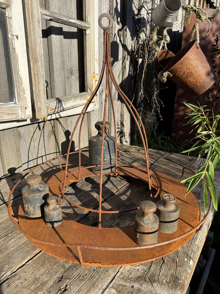 Edelrost runder Kranzhänger / Kerzenhalter mit Platte - Durchmesser 40 cm