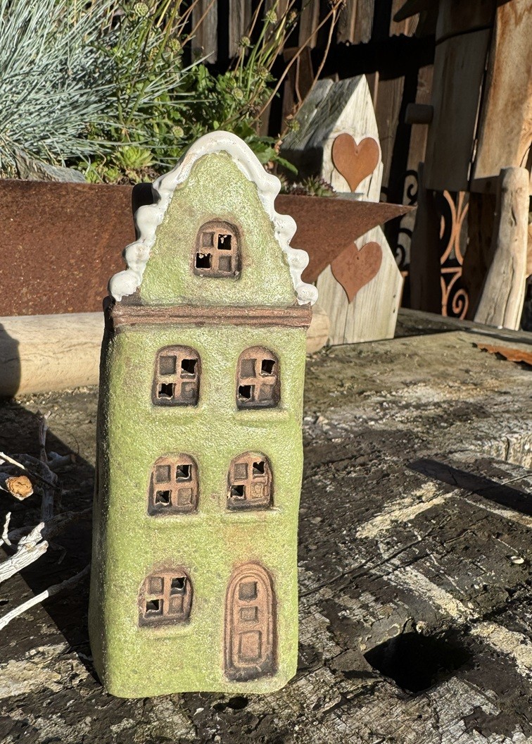 Keramik Stadthäuschen Grün ( 2 ) zum Beleuchten - Höhe ca. 16 cm