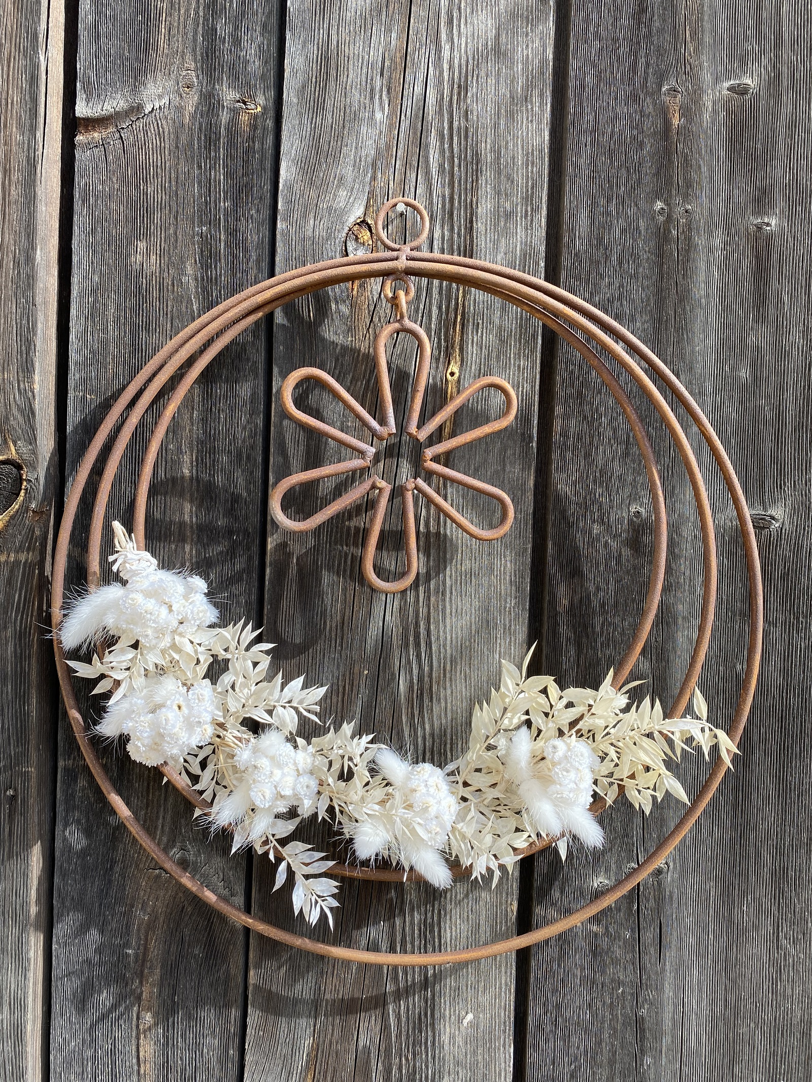 Edelrost Hänger Ringe mit Blume - Durchmesser 40 cm