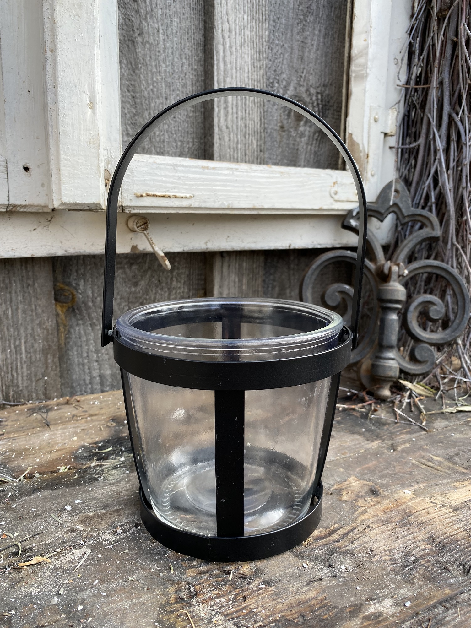 Metallkorb Windlicht schwarz mit Henkel und Glaseinsatz - Höhe 25 cm