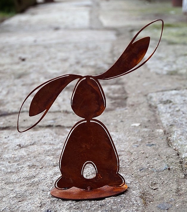 Edelrost Hase ein Ohr oben ein Ohr unten - Höhe 22 cm