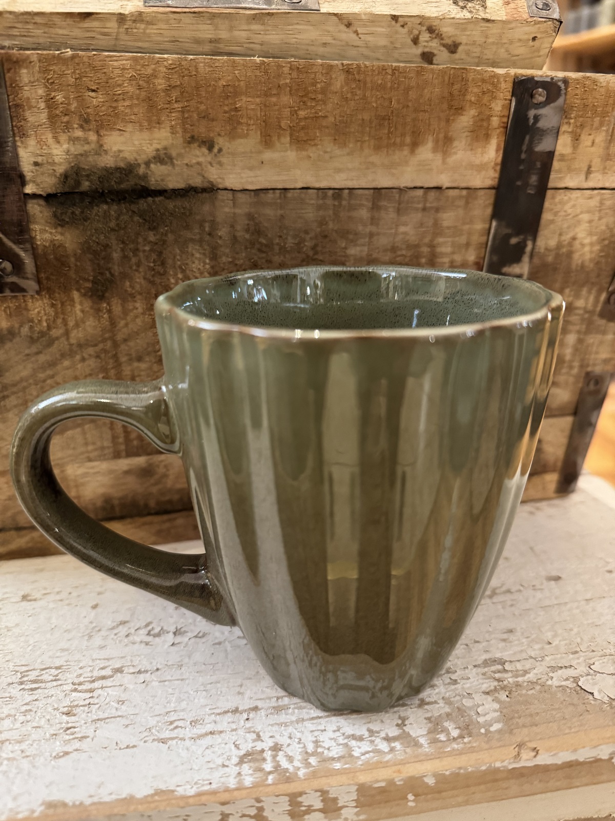 Steingut Big Tasse Grasgrün mit Henkel - Höhe 11 cm
