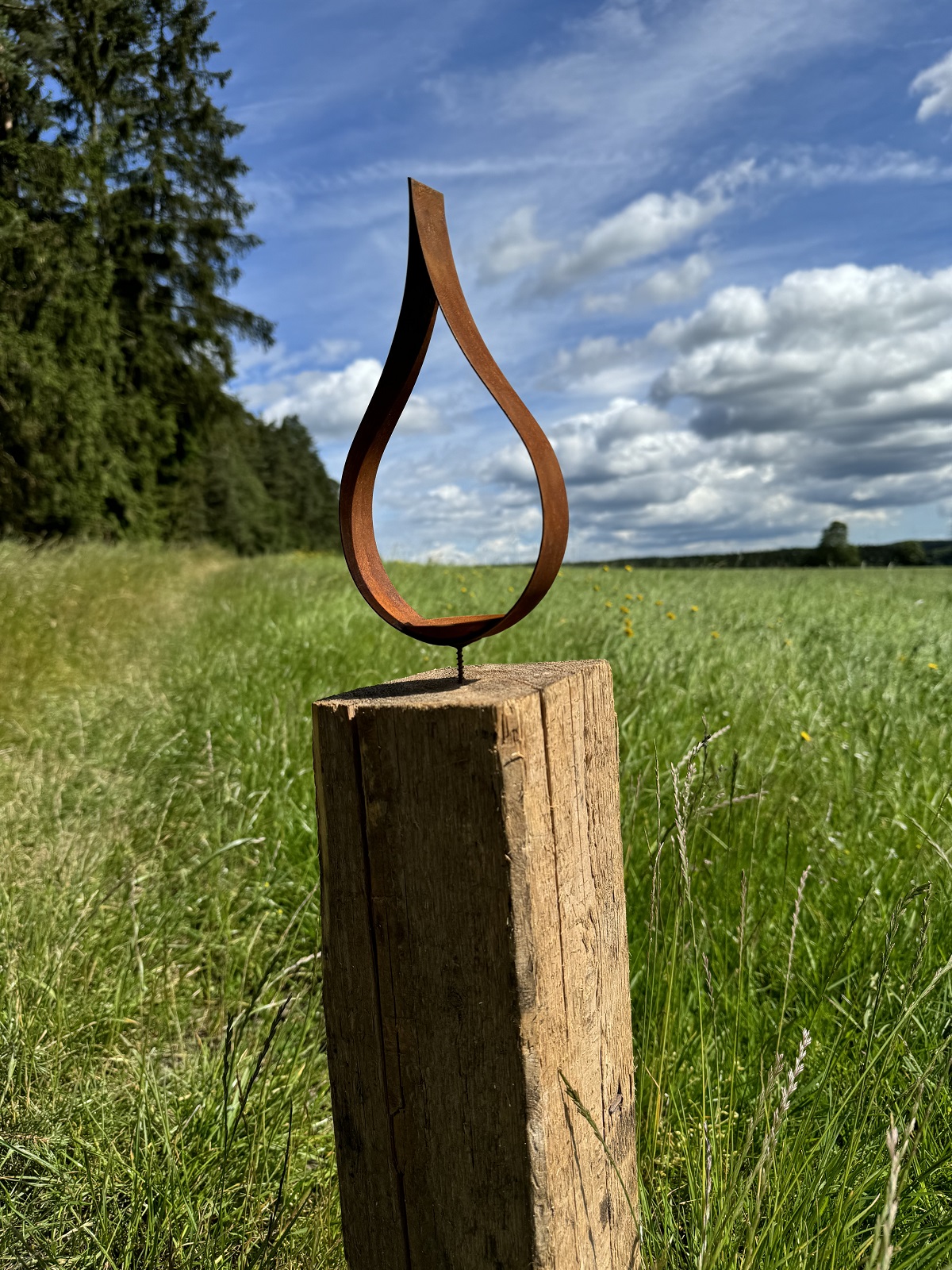 Edelrost Flamme klein offene Form mit Kerzenteller und Schraube - Höhe 22 cm