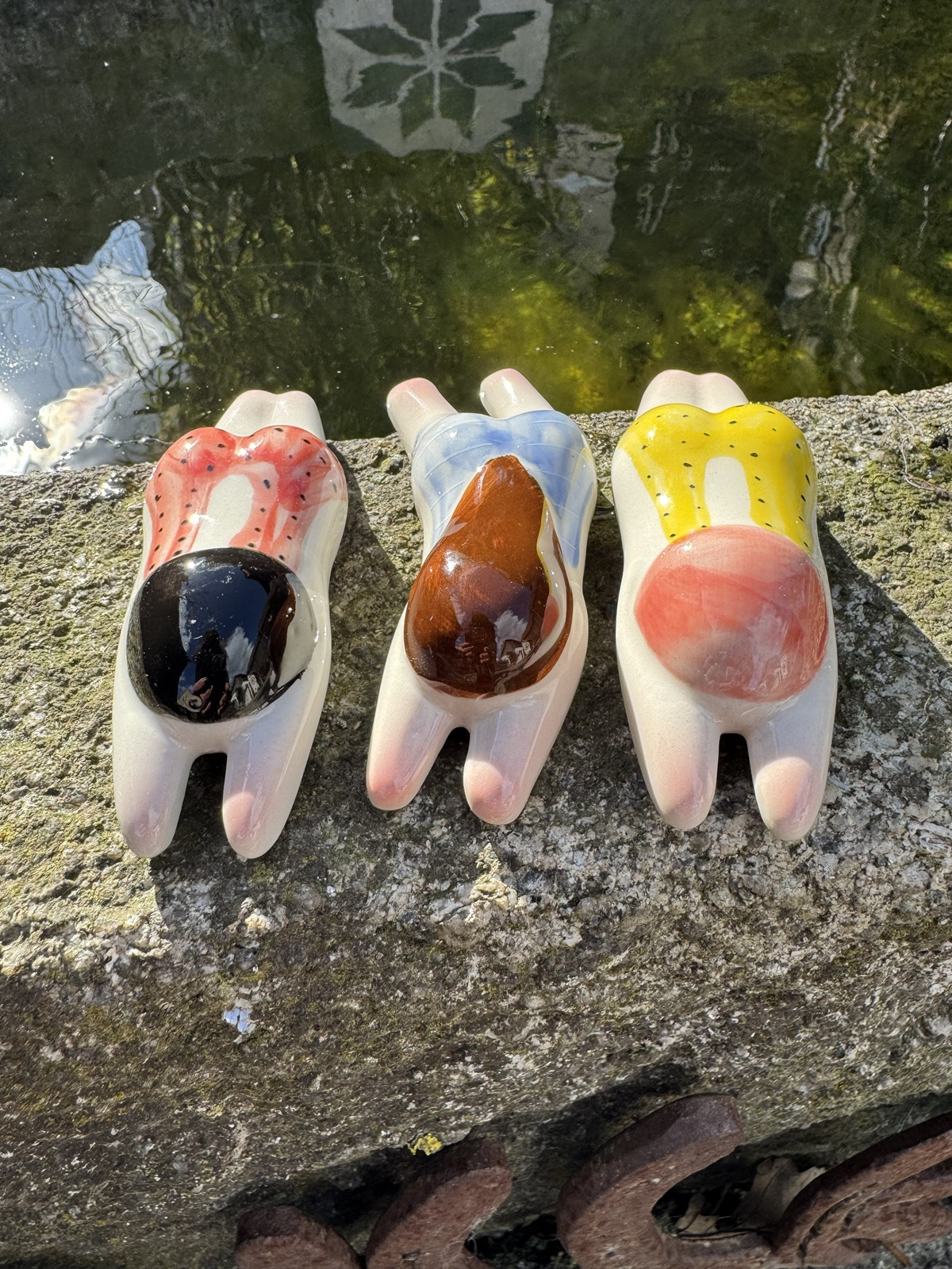 Schwimmfigur Badenixe mit gelbem Badeanzug - Länge 10,5 cm