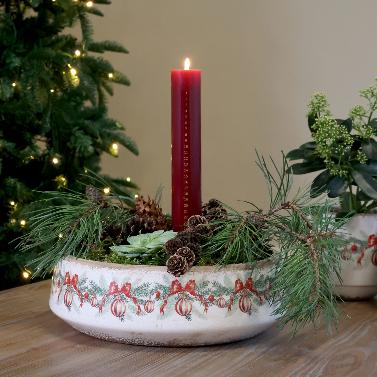 Steingut Schale groß mit Weihnachtskugel und Schleife - Durchmesser 30 cm
