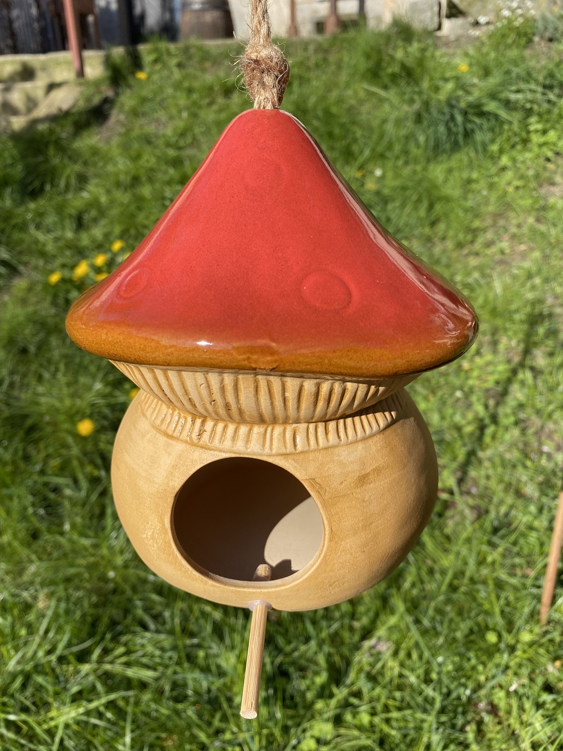 Pilz Vogelhaus rote Kappe aus Steinzeug - Höhe 18 cm