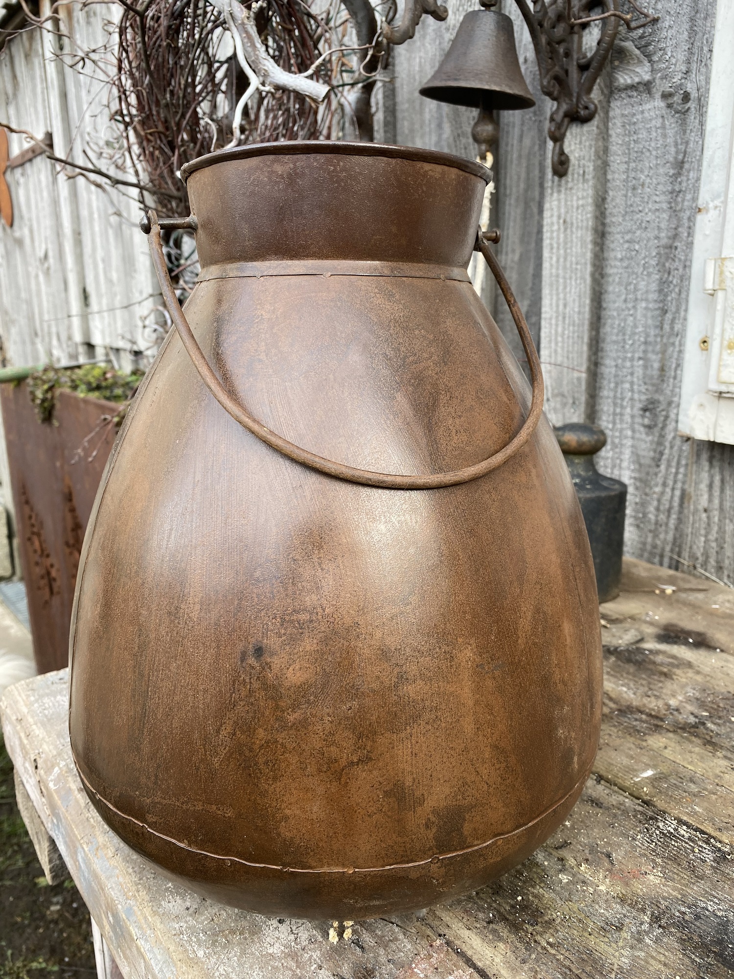 Eisen Kanne Nostalgie braun mit Henkel - Höhe 34 cm