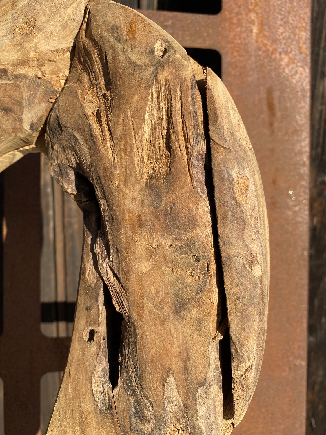 Teak Holz Herz offene Form groß auf Standplatte - Höhe 60 cm