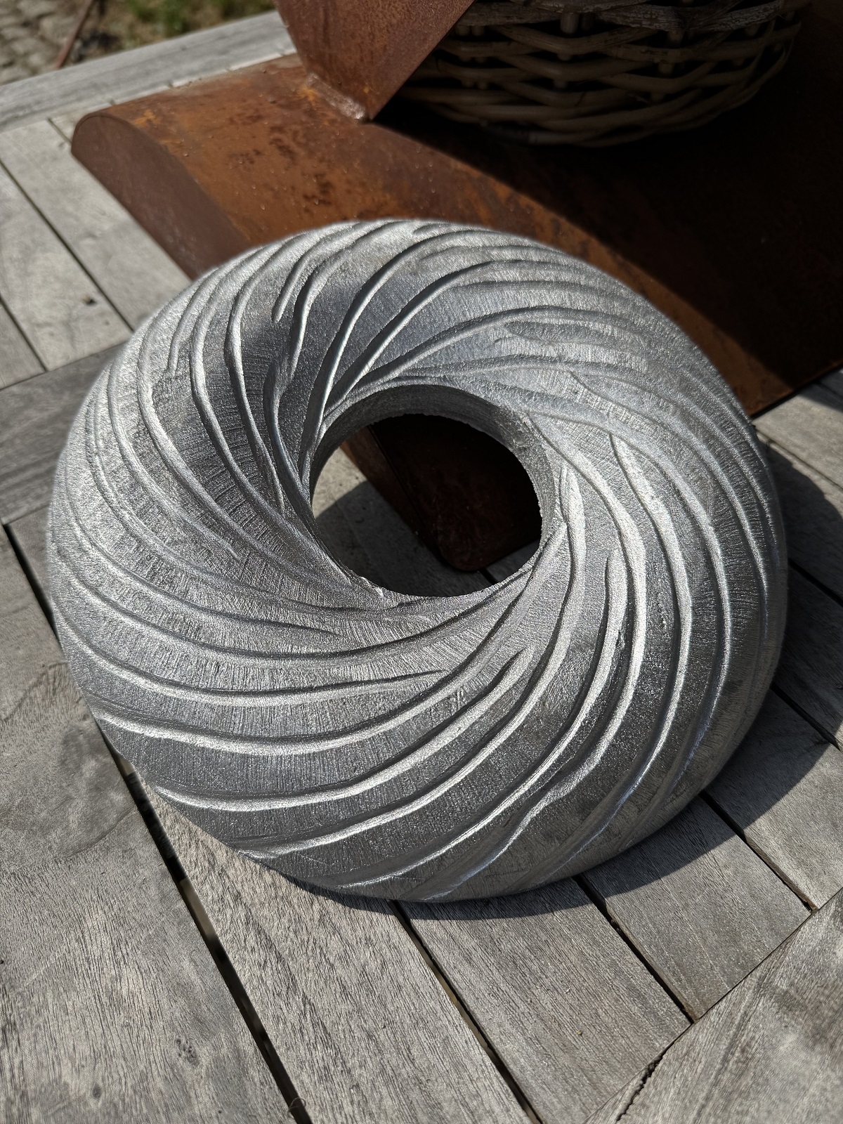 Holz Kranz silber klein mit Rillenmuster - Durchmesser ca. 25 cm