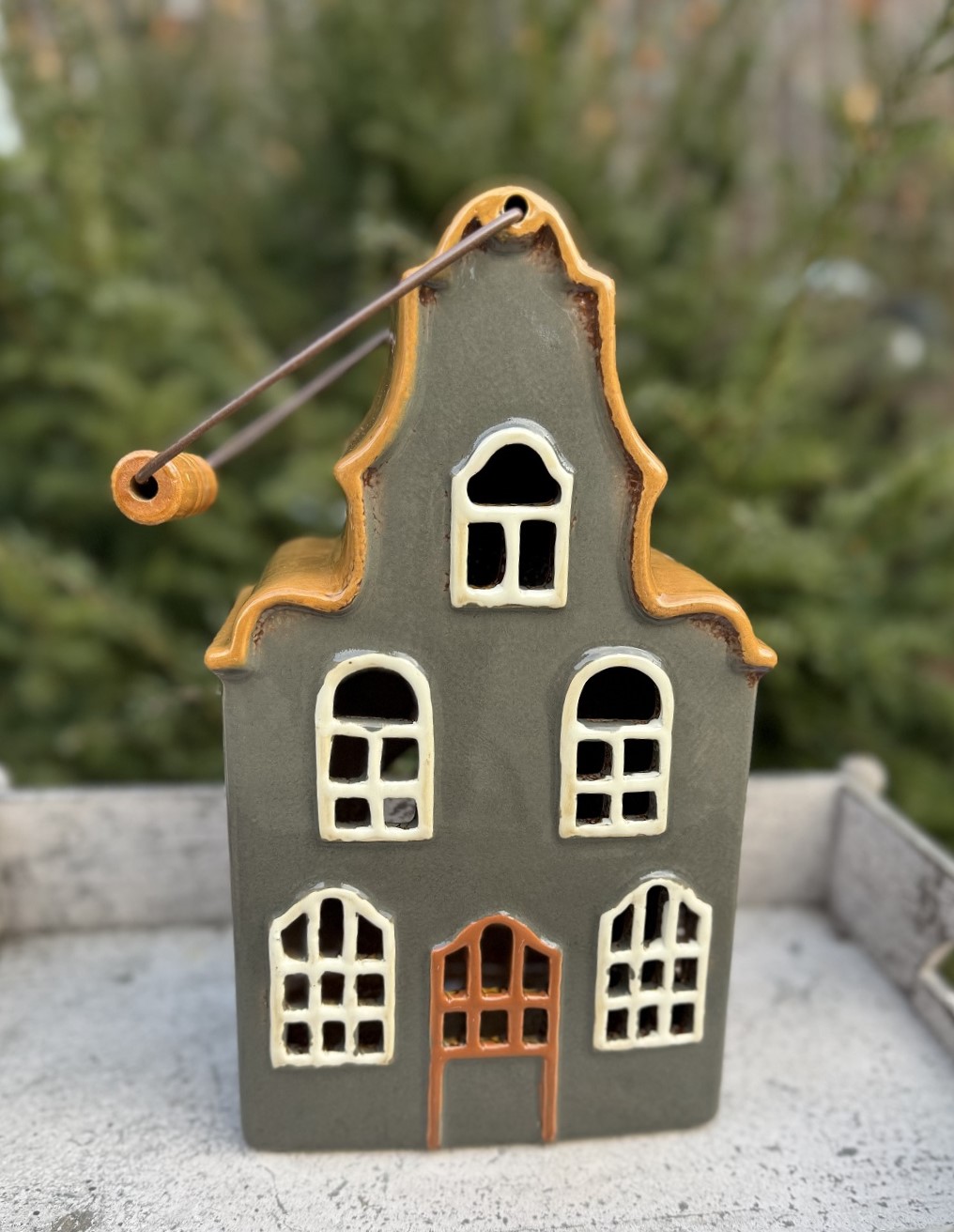 Keramik Windlicht Barockhäuschen mit Henkel - Höhe 31 cm ohne Henkel
