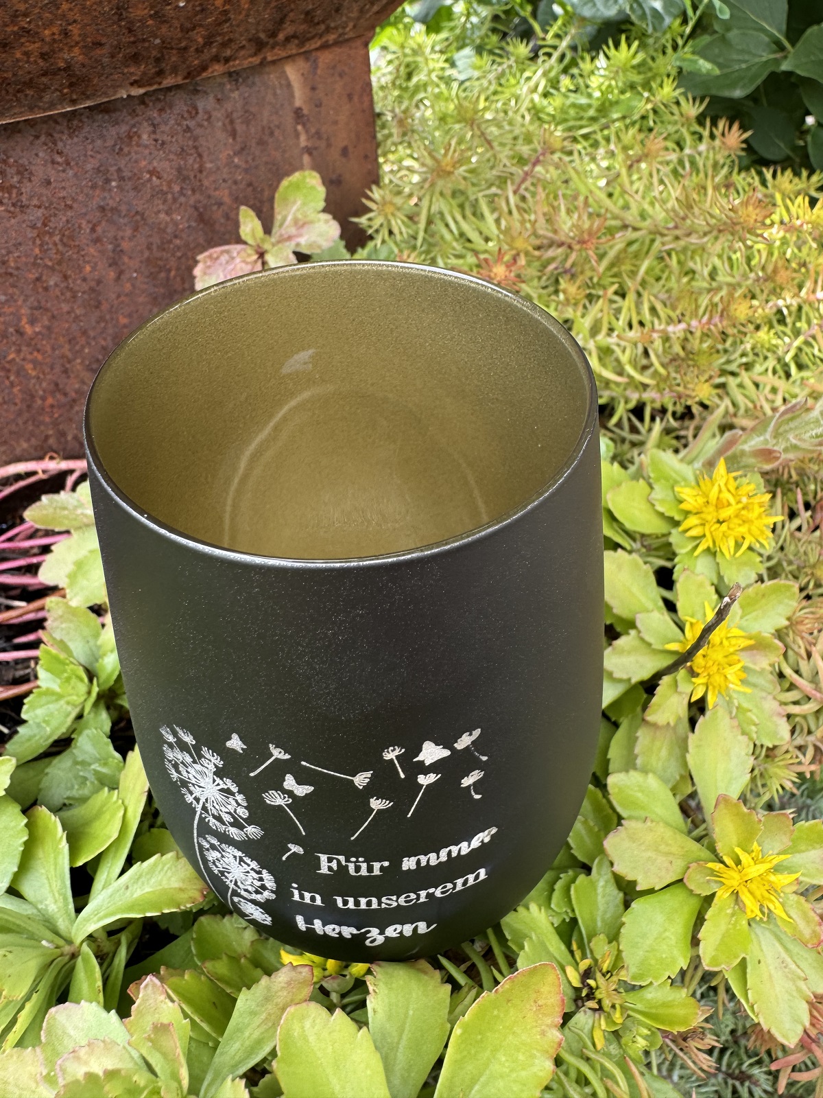 Gravur Windlicht Für immer in unserem Herzen schwarz/gold - Höhe 12 cm