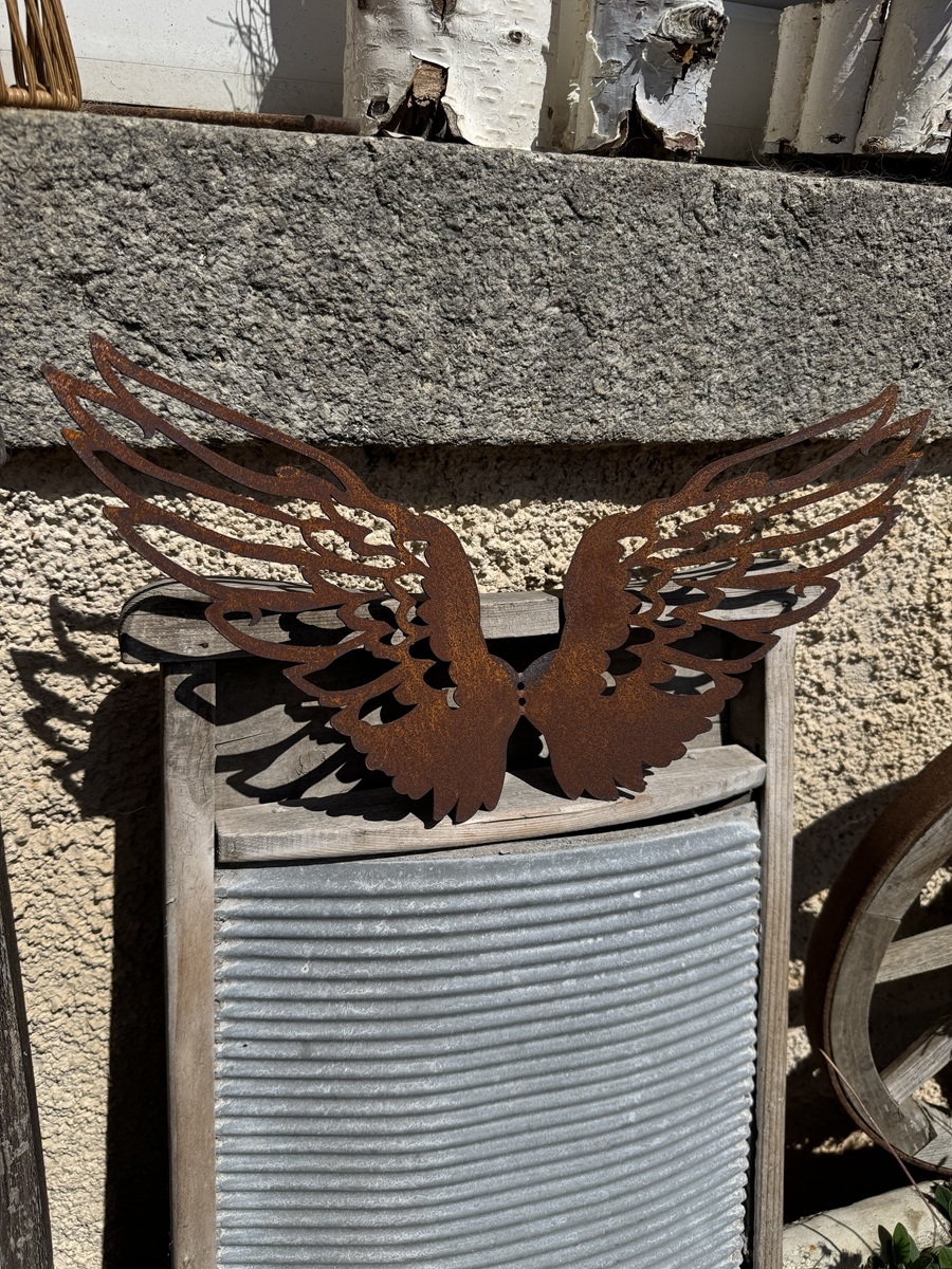 Edelrost Flügel offene Form nach oben - Breite 44 cm