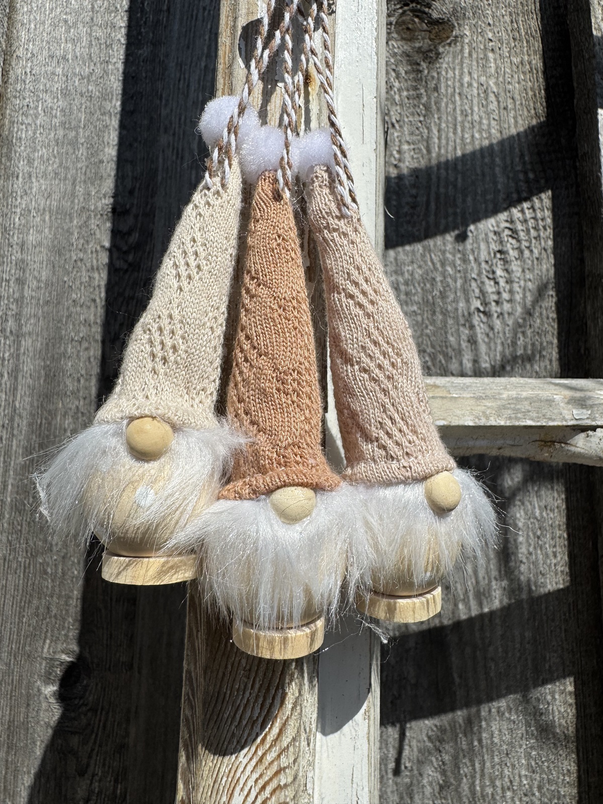3tlg. Hänger Wichtel naturfarben mit Stoffmütze - Höhe 12 cm