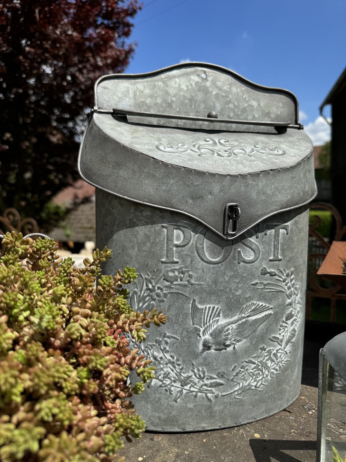 Zink Postkasten Postina grau brüniert - Höhe 39 cm