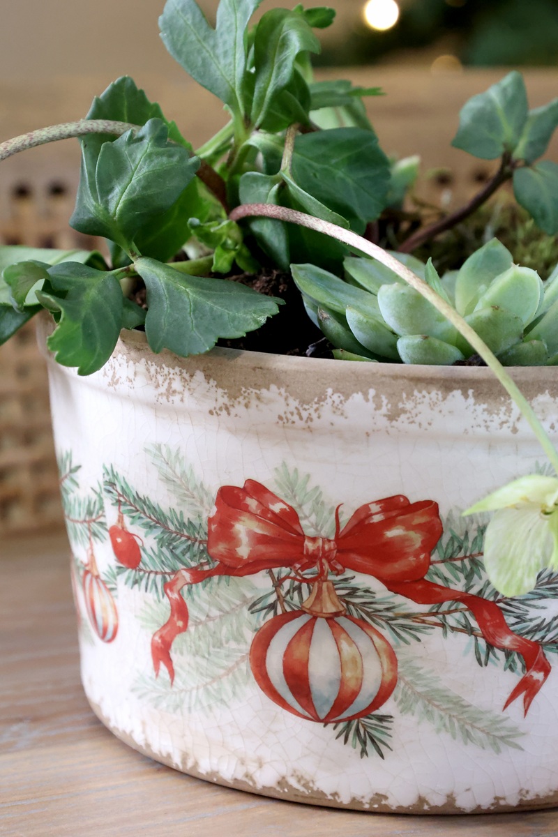 Steingut Schale mit Weihnachtskugel und Schleife - Durchmesser 19,5 cm