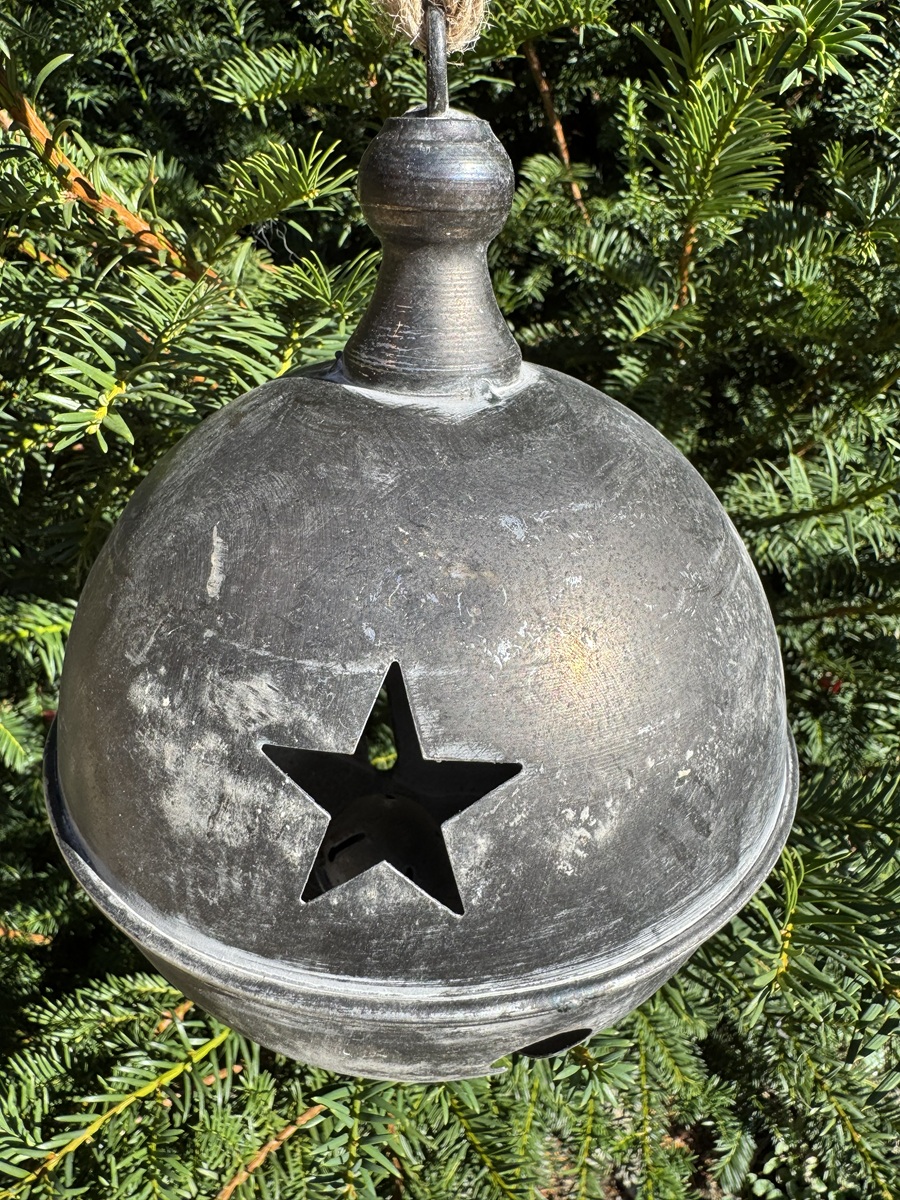 Metall Kugel groß mit Schellen Antik Grau - Durchmesser 16,5 cm